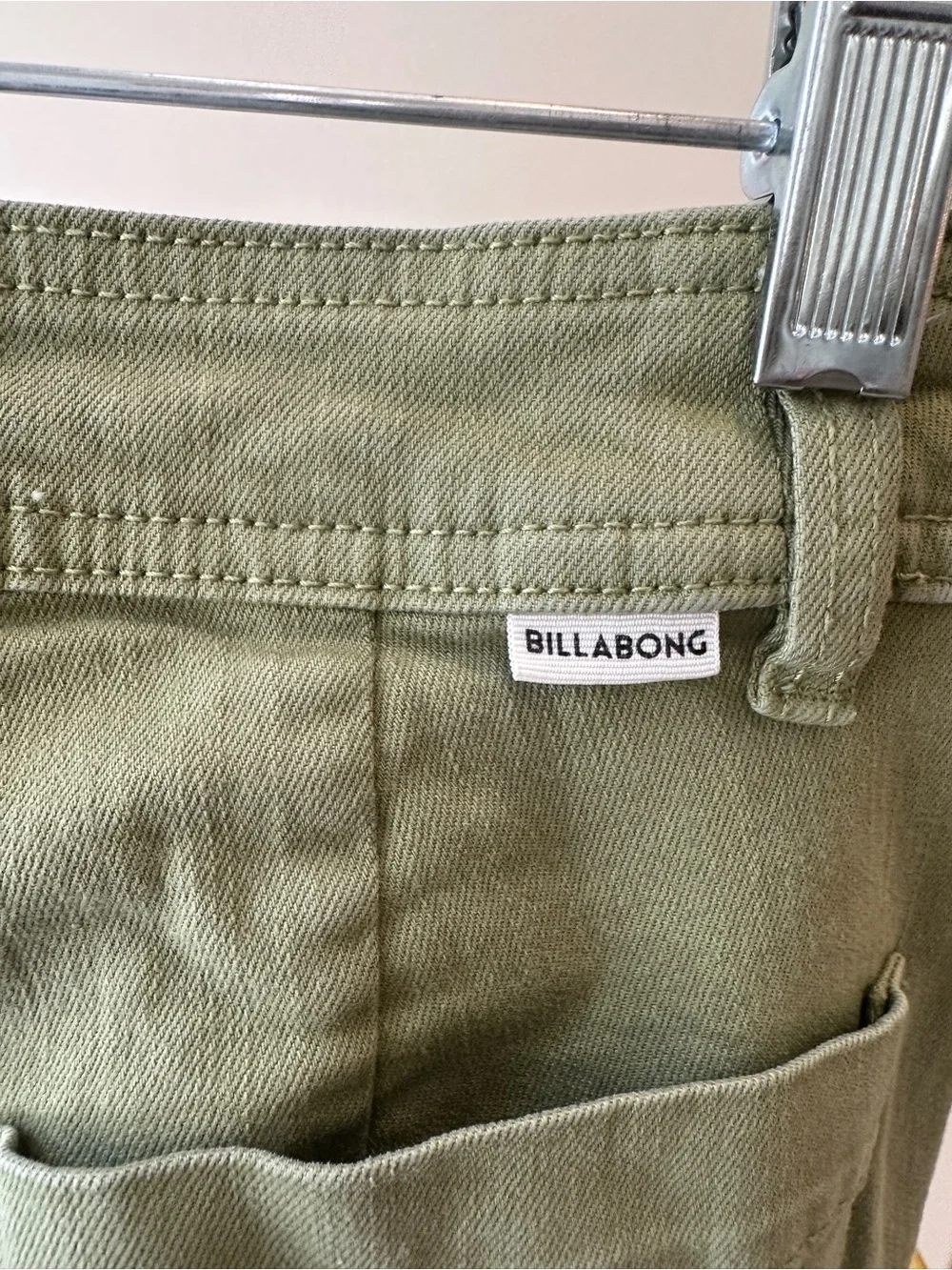 Women's Billabong Free Fall Wide-Leg jeans / pants with frayed hem SIZE 26 Olive - Picture 4 of 8